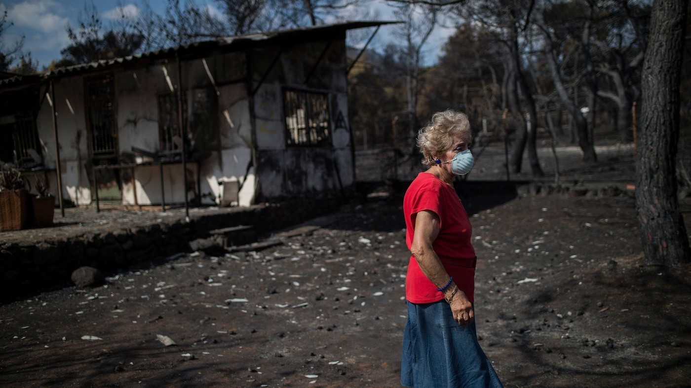 Grecia, incendio Atene: 87 morti. Tsipras si assume la “responsabilità politica della tragedia”