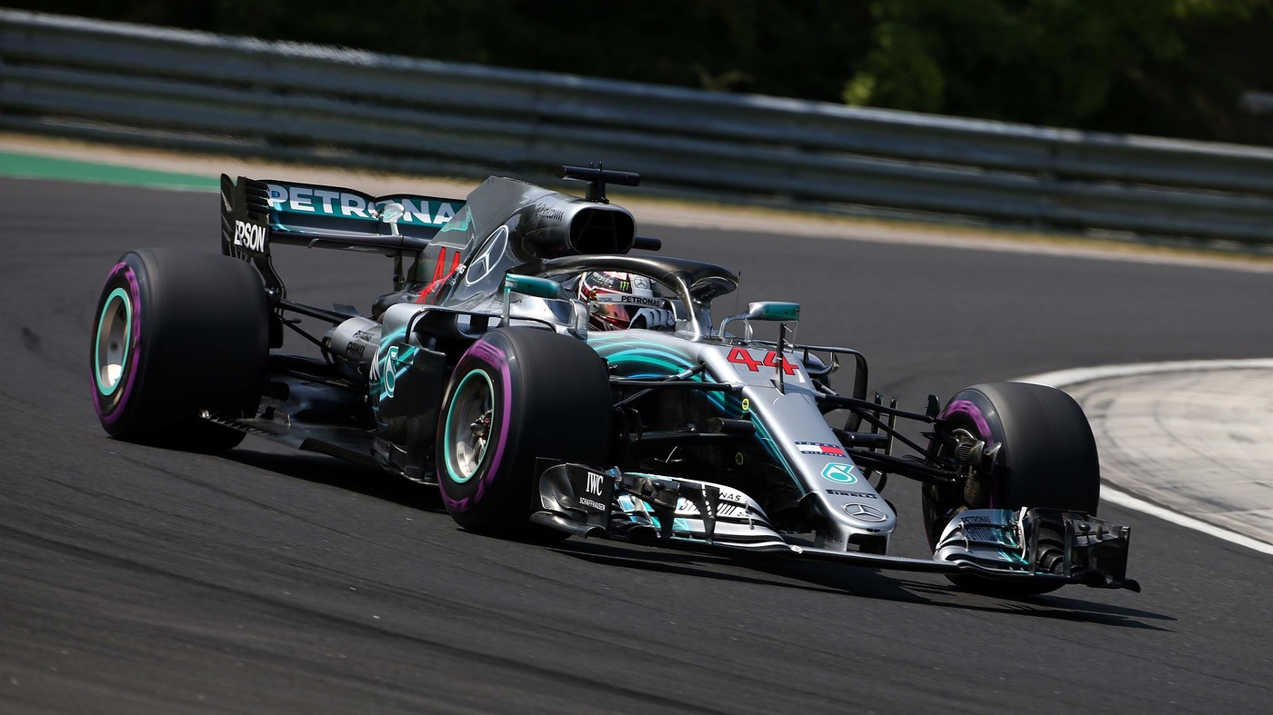 F1, Gp Ungheria: pole Hamilton davanti a Bottas e Raikkonen, Vettel quarto