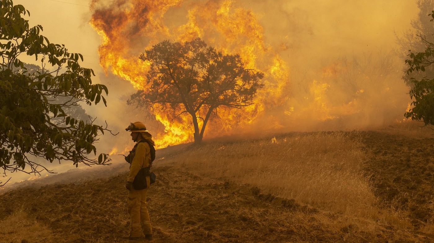 Incendi in California: salgono a 8 i morti, 120mila pompieri impegnati