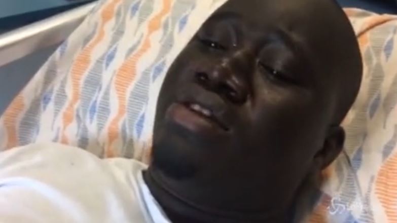 Napoli, spari contro venditore ambulante. Comunità senegalese in rivolta: “Atto di razzismo”