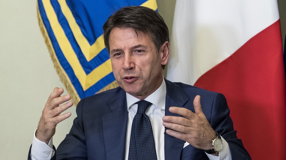 Dai vaccini a Tav, la linea di Conte: “Manovra seria e coraggiosa”