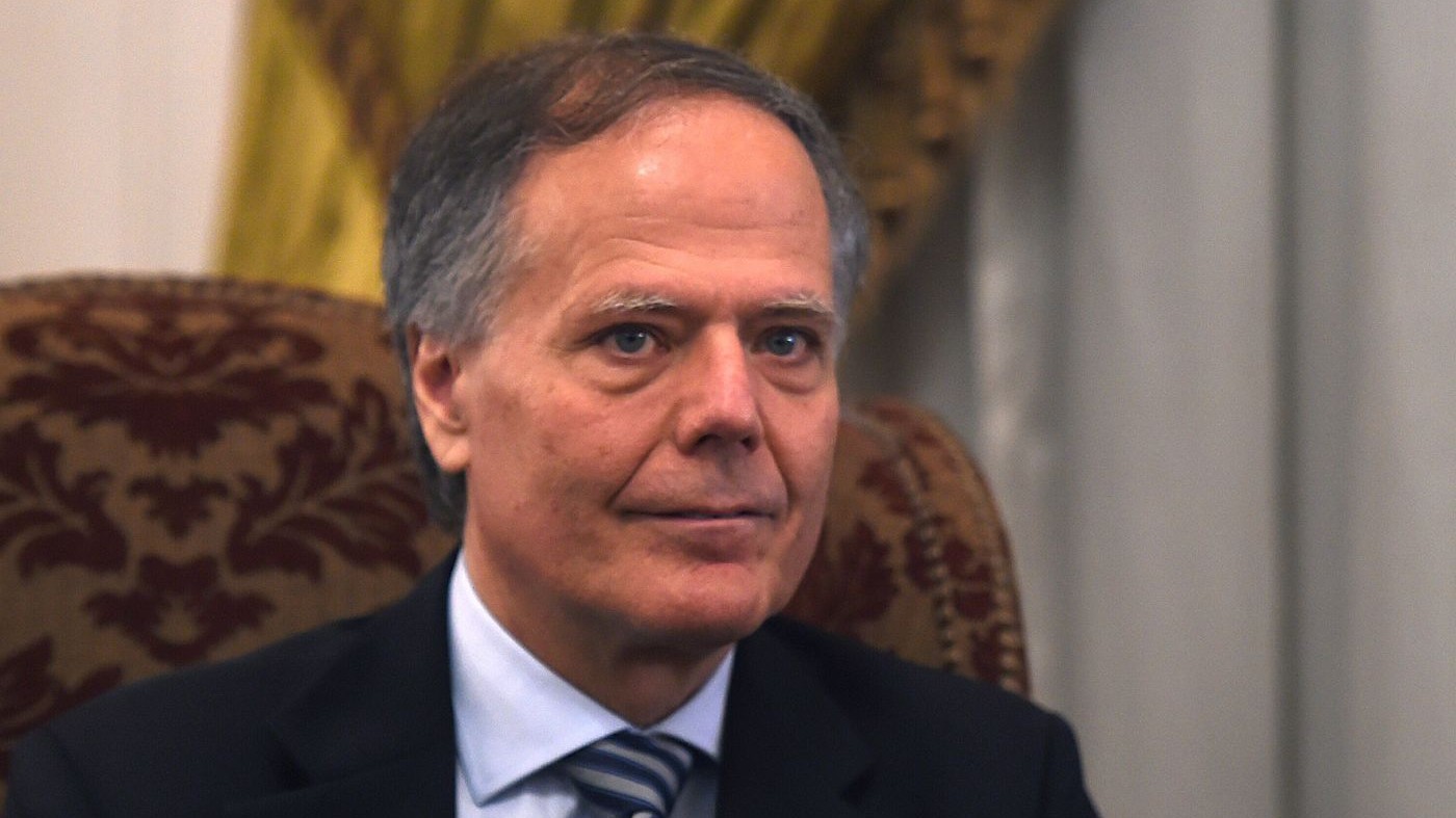 Moavero ricorda Marcinelle: “Siamo stati migranti anche noi”. Lega: “Paragone irrispettoso”