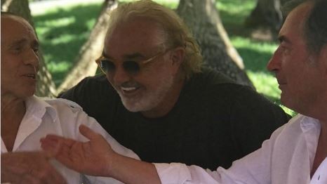 Berlusconi con Briatore e Bouygues: pranzo vip a Villa Certosa