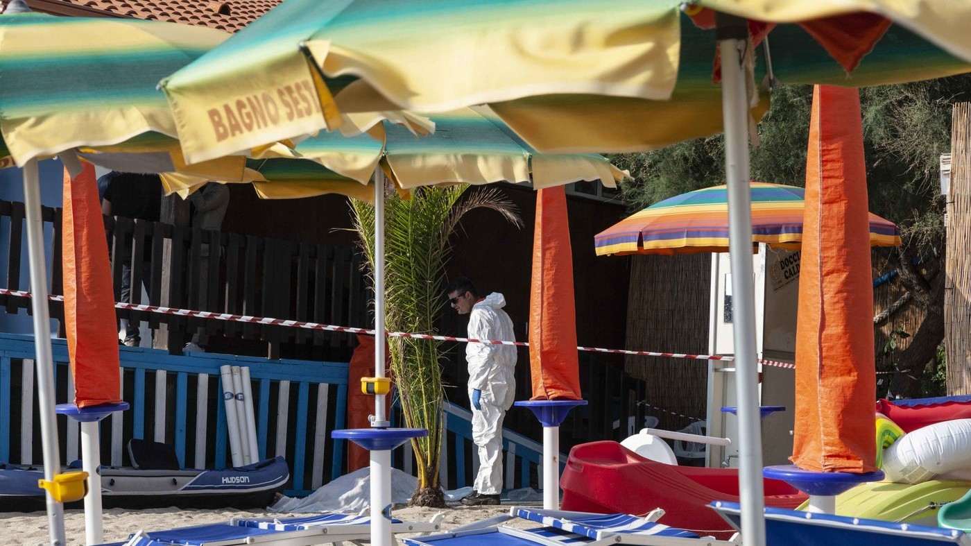 Nicotera, spari tra i bagnanti: uomo ucciso in spiaggia