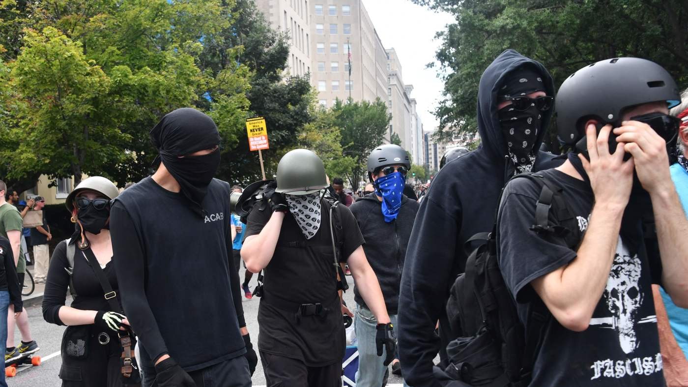 Suprematisti a Washington. Un flop il corteo per Charlottesville