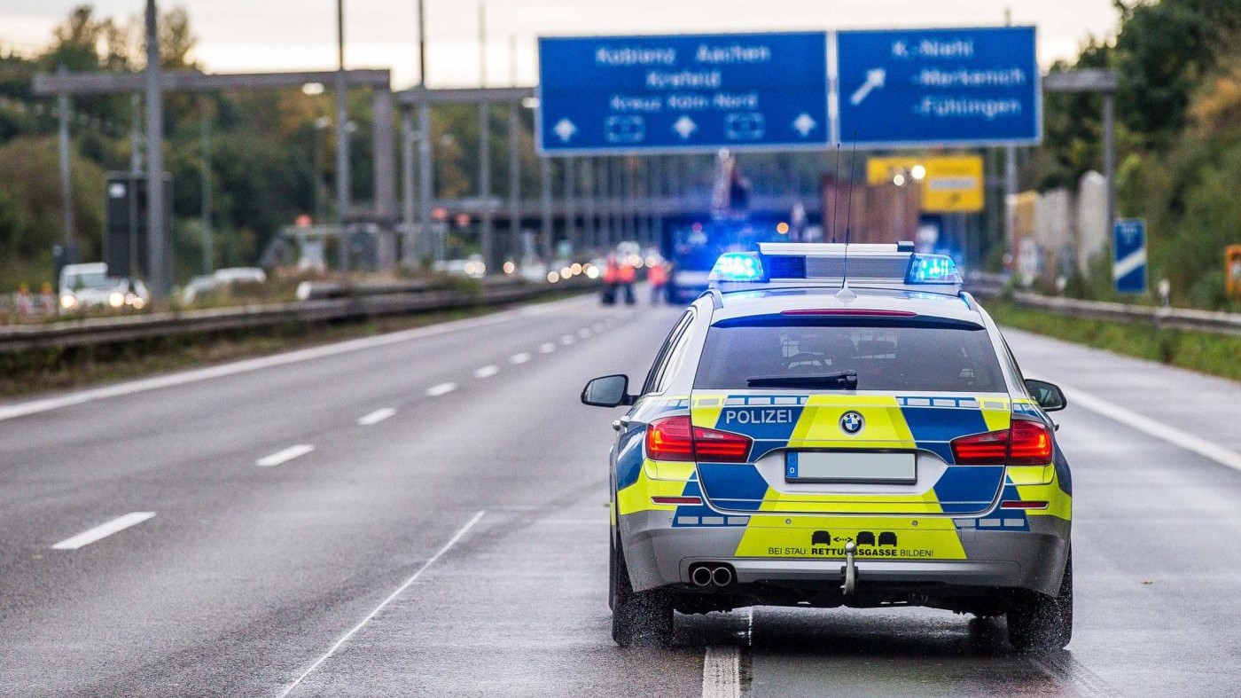 Si ribalta pullman Flixbus in viaggio verso Berlino: 16 feriti