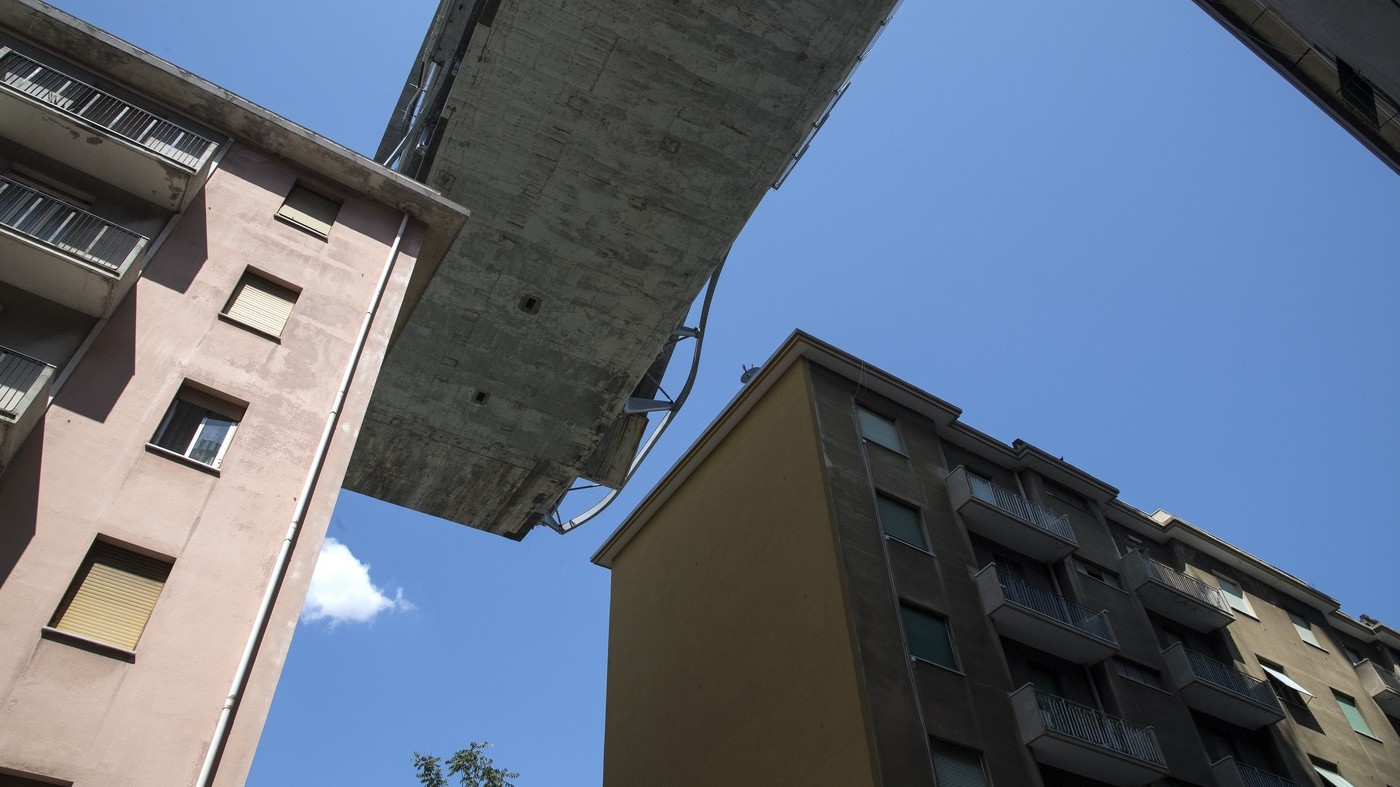 Genova, Autostrade non si scusa: “Misure per vittime, sfollati e ricostruzione”