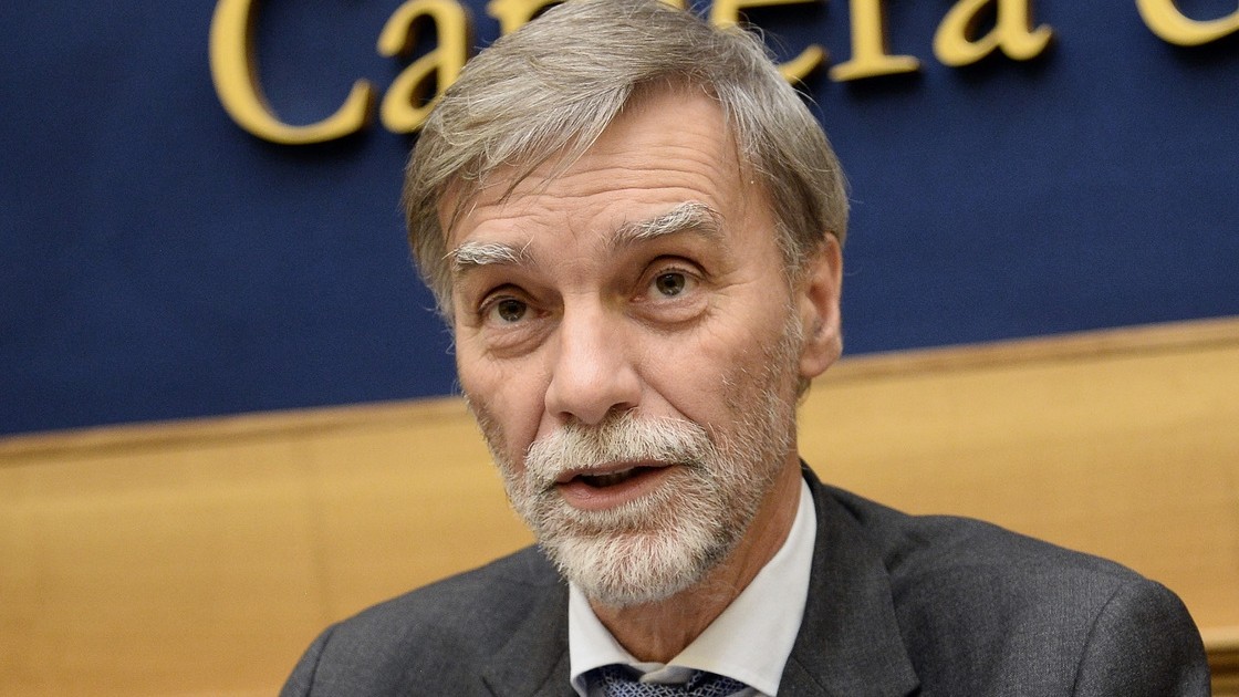 Delrio: “Nessuna proroga della concessione e nessun segreto”