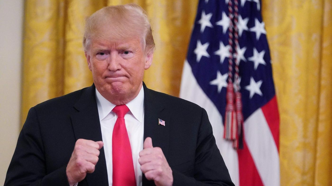 Usa, Trump abolisce norme di Obama su emissioni centrali a carbone