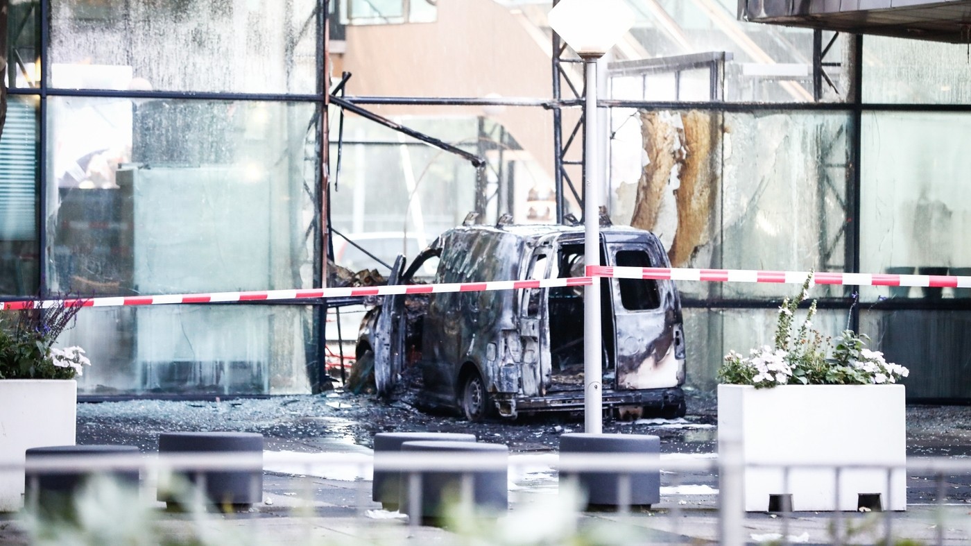 Amsterdam, furgone contro il De Telegraaf: nessun ferito alla sede del quotidiano