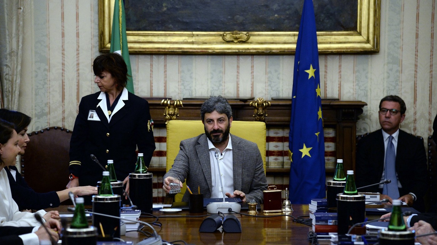 Taglio vitalizi dal 1° novembre: due tetti minimi e risparmio da 40 mln