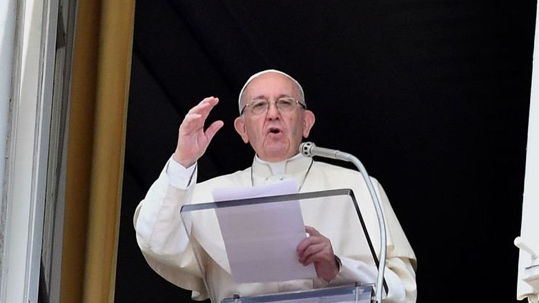 Pedofilia, Papa rimuove altri due vescovi cileni