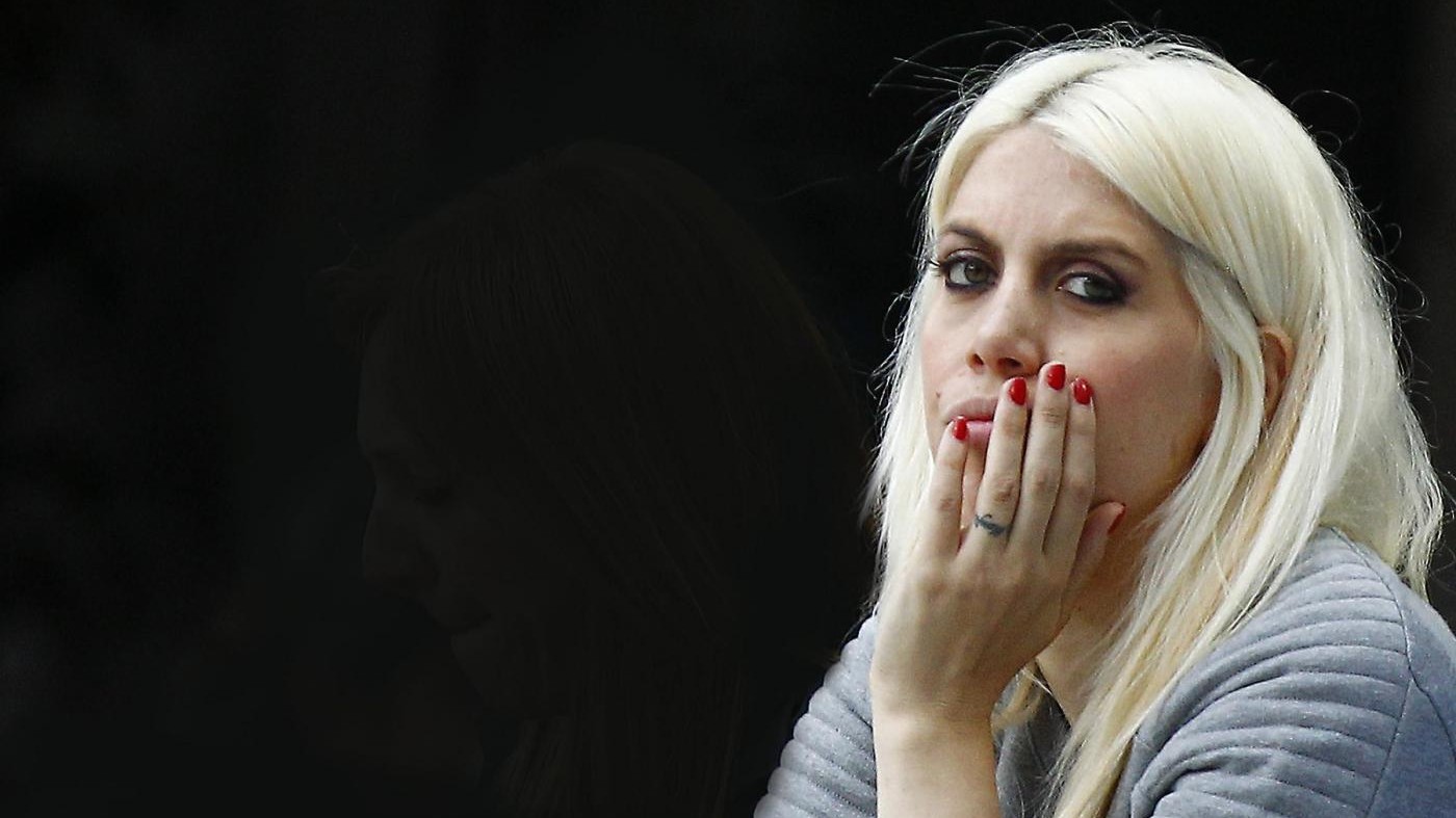 Processo a Wanda Nara, l’imputata non si presenta. In aula Maxi Lopez e fidanzata