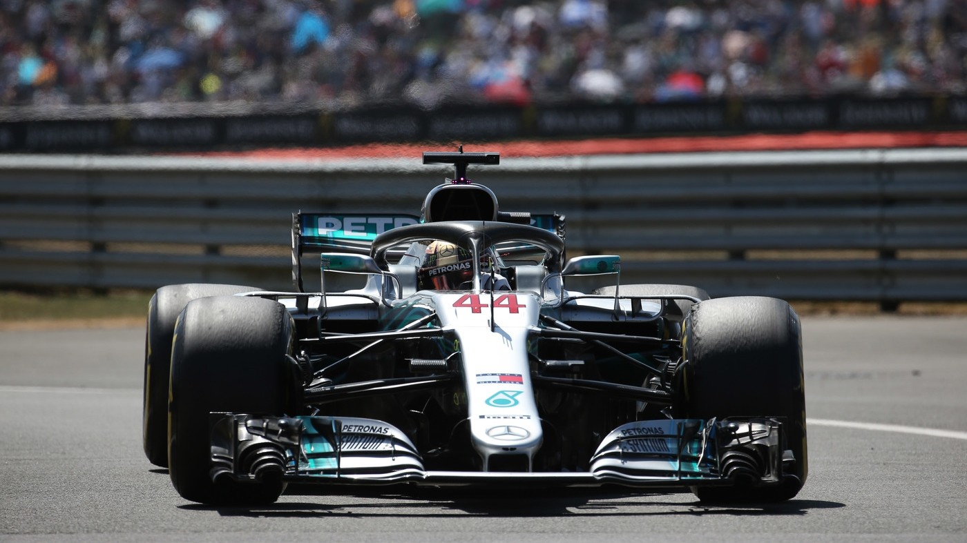 F1, Gp Gran Bretagna: pole Hamilton davanti a Vettel e Raikkonen