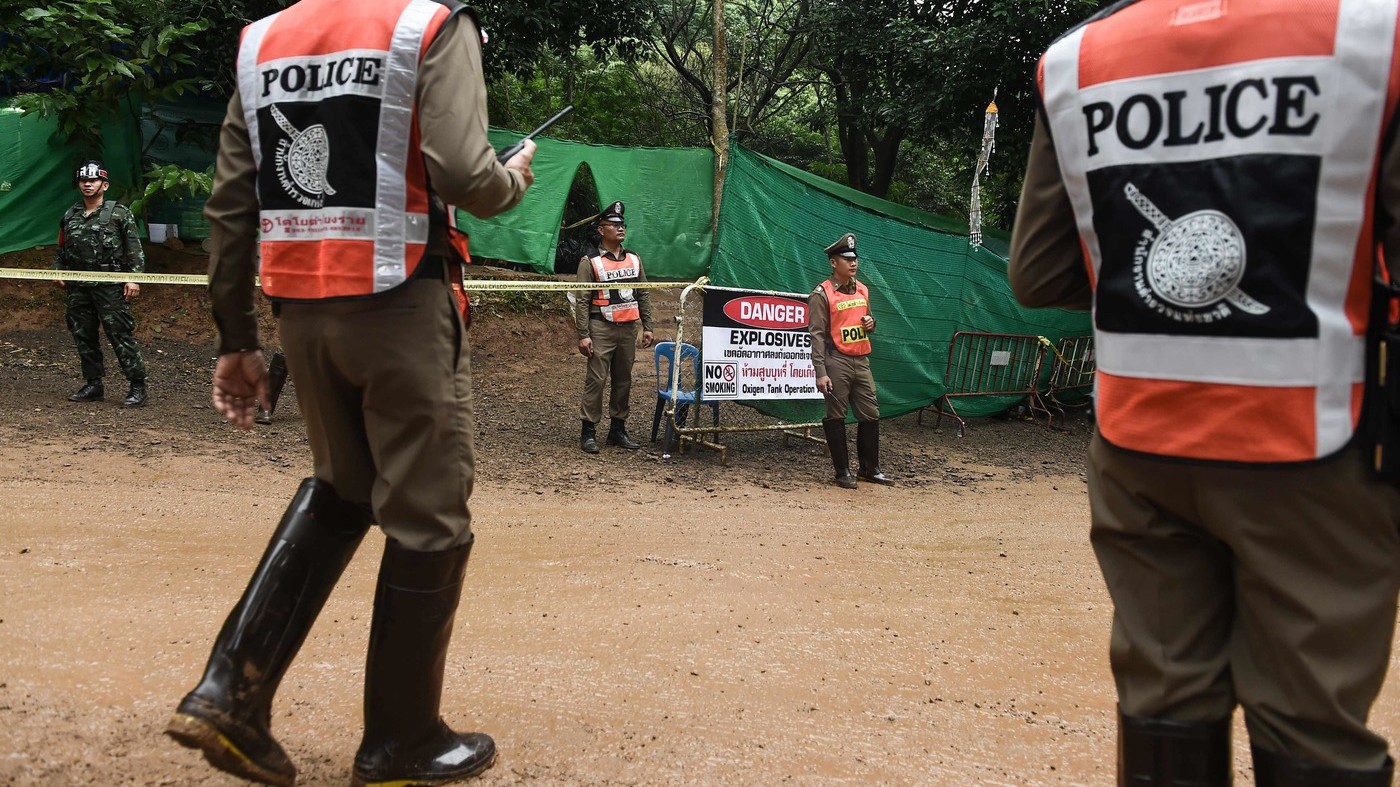 Thailandia, salvi quattro dei dodici bambini rimasti intrappolati nella grotta