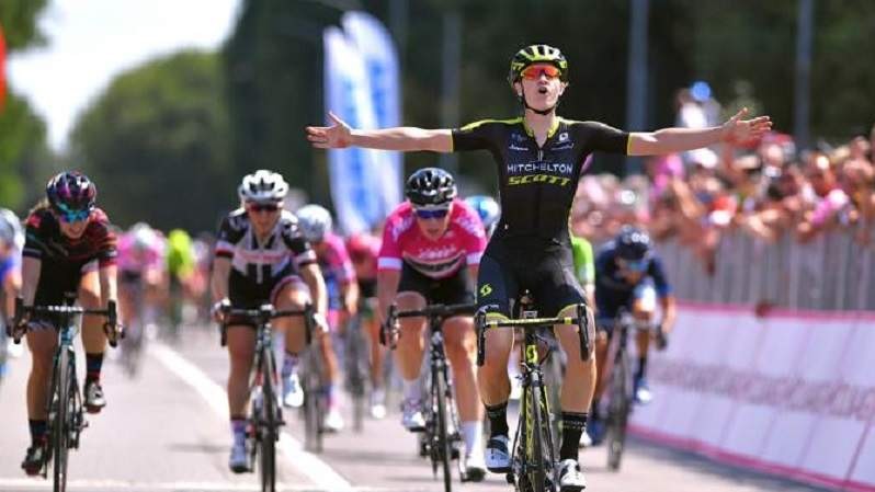 Giro d’Italia donne: D’Hoore in volata a Corbetta. Kirchmann nuova maglia rosa
