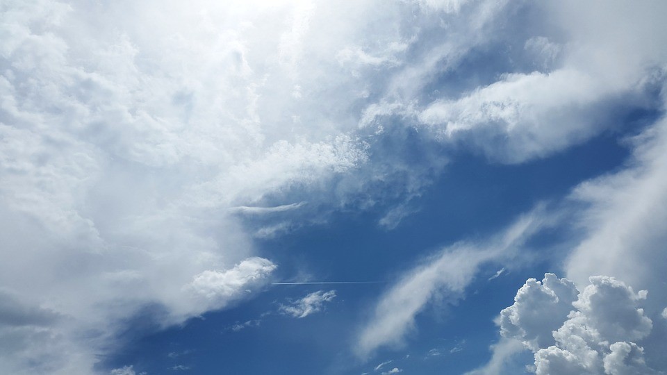 Massime in aumento, ancora rovesci al nord: il meteo del 9 e 10 luglio