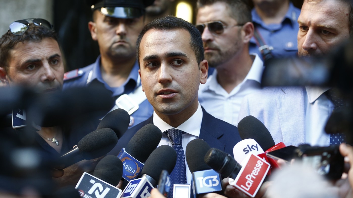 Di Maio frena: “Nessun piano sull’uscita dell’Italia dall’euro”
