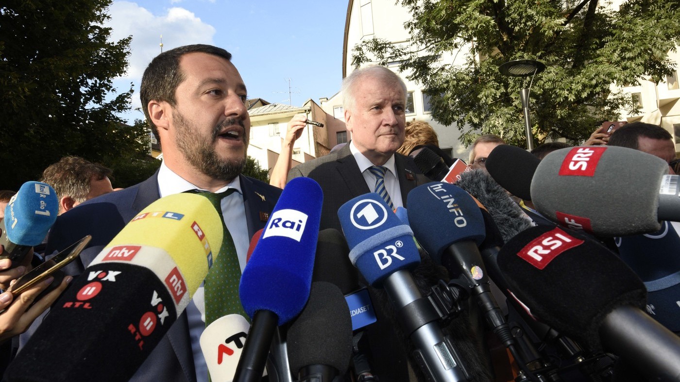 Migranti, Salvini a Innsbruck vede Seehofer: “Più controlli alle frontiere”