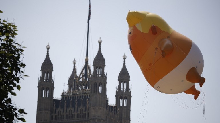 Regno Unito, Trump a Londra tra attacchi e proteste