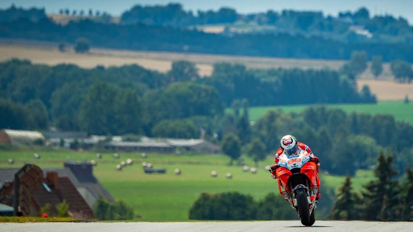 Gran Premio di Germania, Ducati e Lorenzo ok nelle libere, Rossi indietro