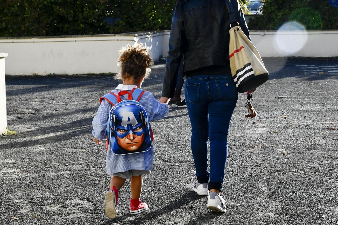 La battaglia di medici e presidi: “Basta rinvii, a scuola solo i vaccinati”