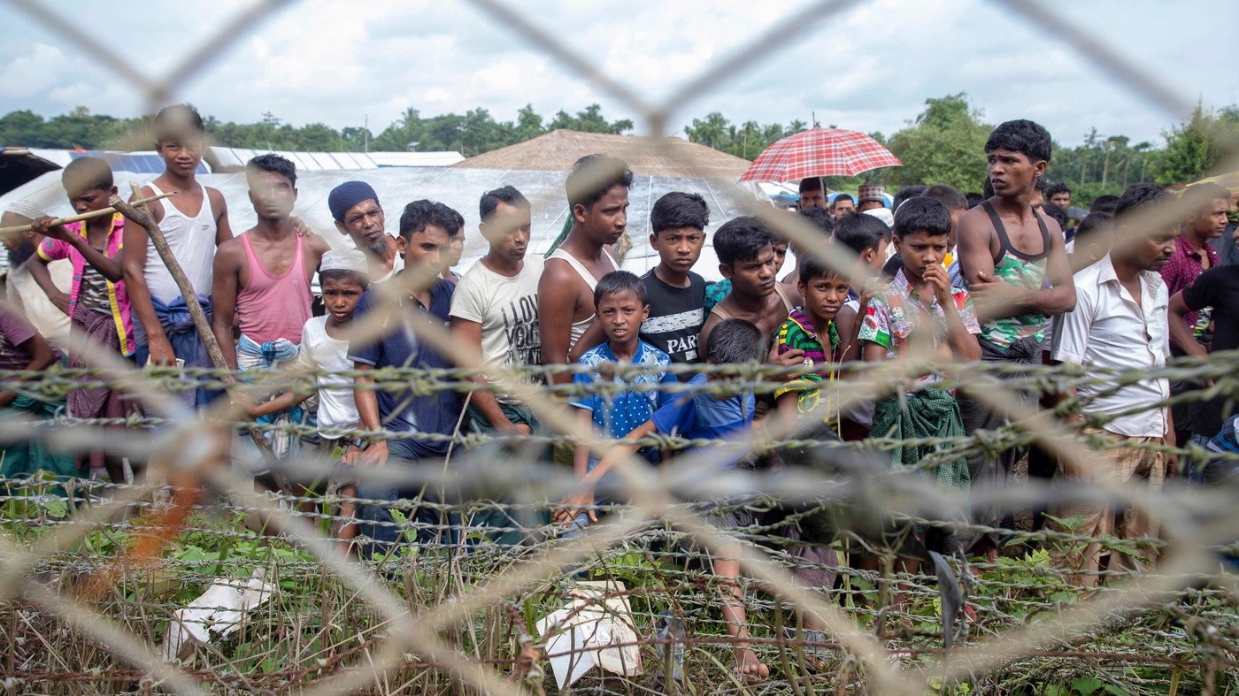 Birmania, un anno fa l’esodo Rohingya: per i profughi crisi senza fine