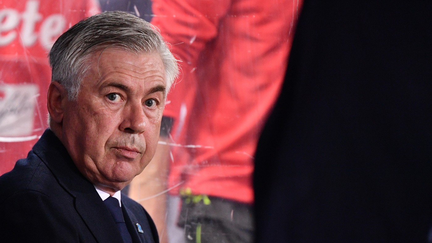 Napoli, Ancelotti tra sogno scudetto e sfida al ‘suo’ Milan ma senza Ruiz