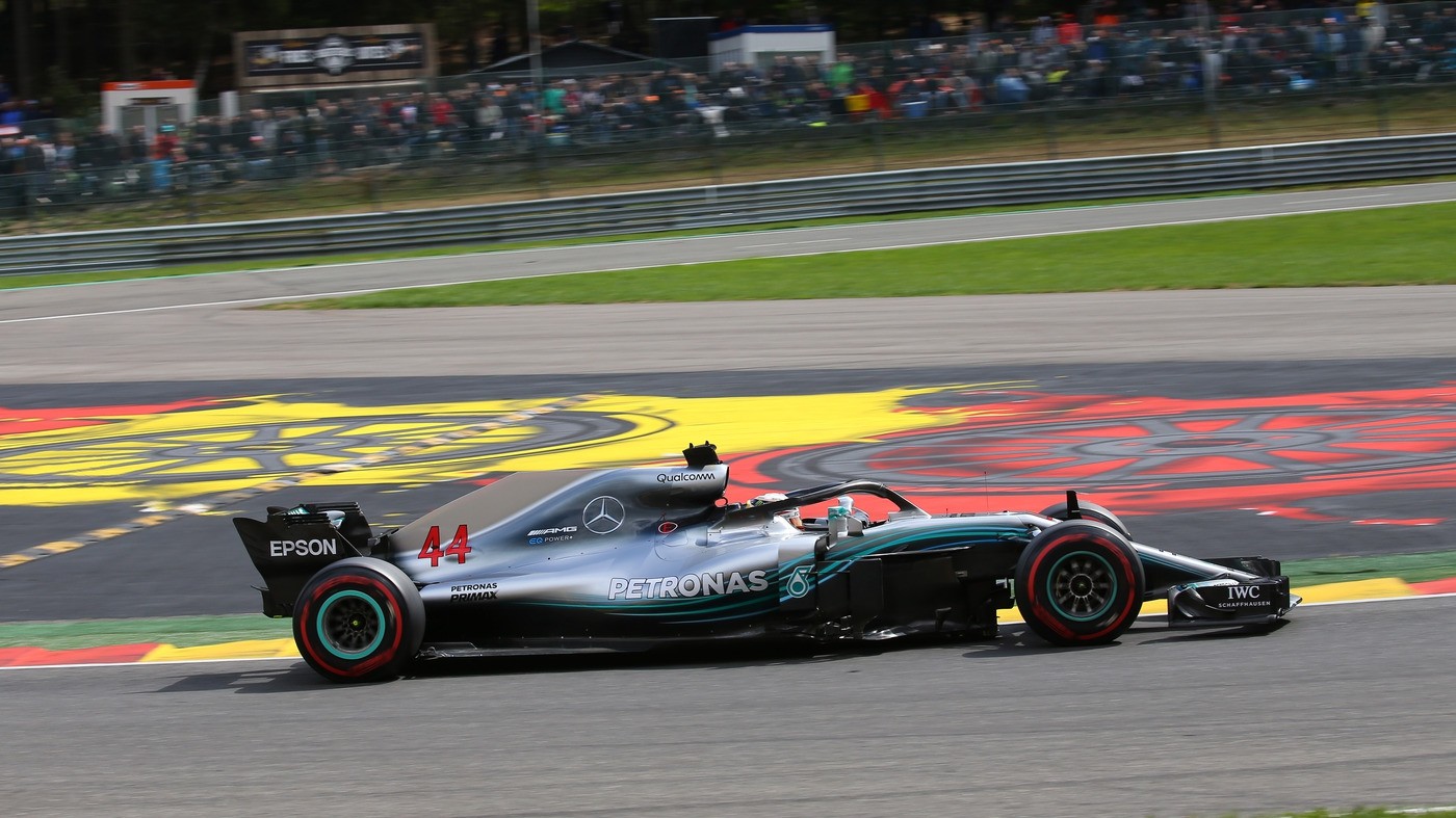 Gp Belgio, la pioggia sorride ancora ad Hamilton, Vettel secondo
