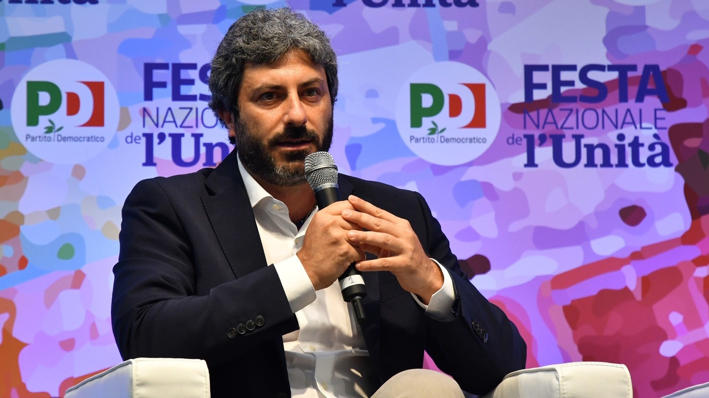 Fico alla Festa dell’Unità: “I migranti dovevano scendere il primo giorno dalla Diciotti”