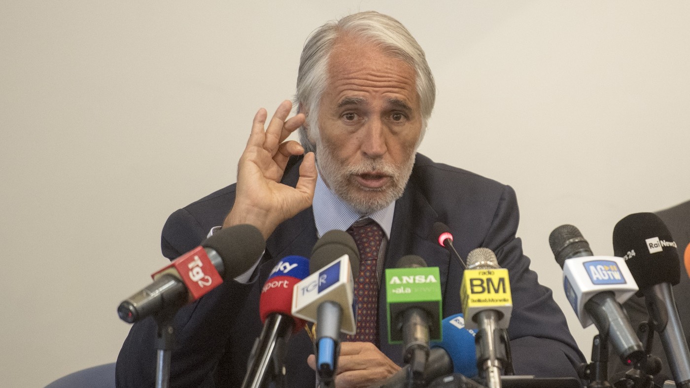 Olimpiadi 2026, monito Malagò: “Remiamo insieme o sono guai”. Sala non molla