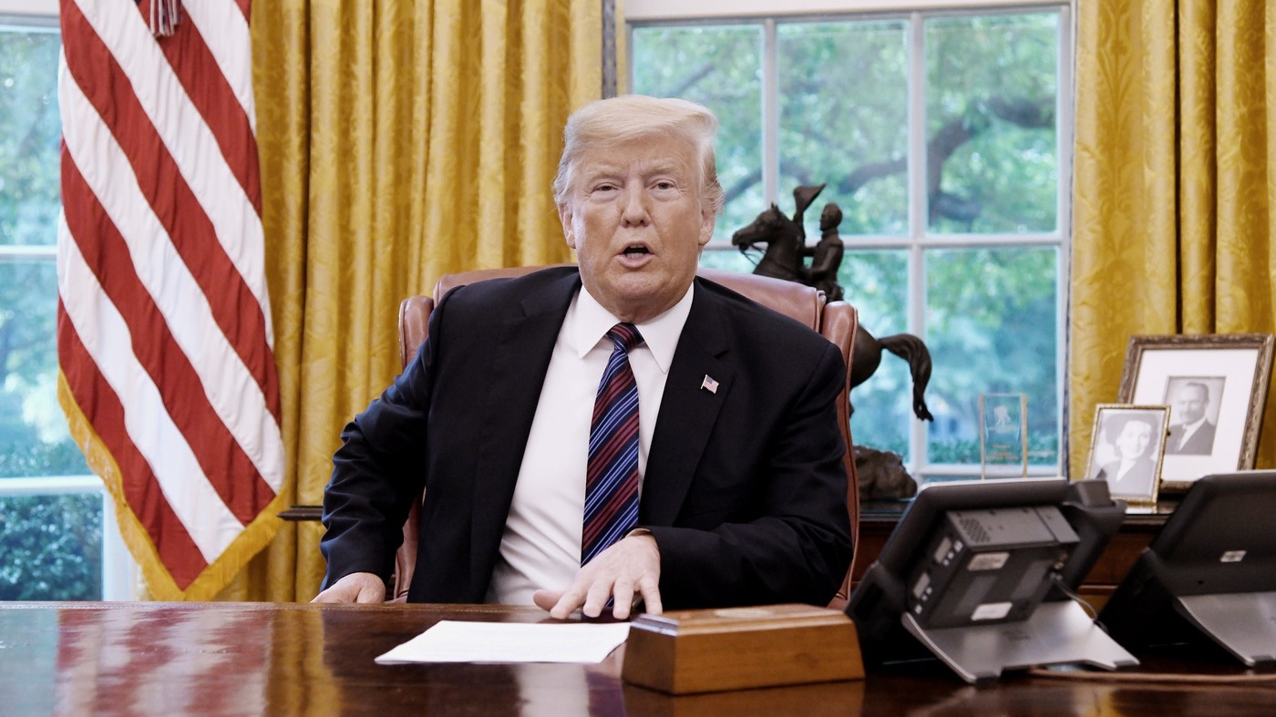 Usa, Casa Bianca ‘gabbia di matti’ nel libro di Woodward. Trump: “Falsità”