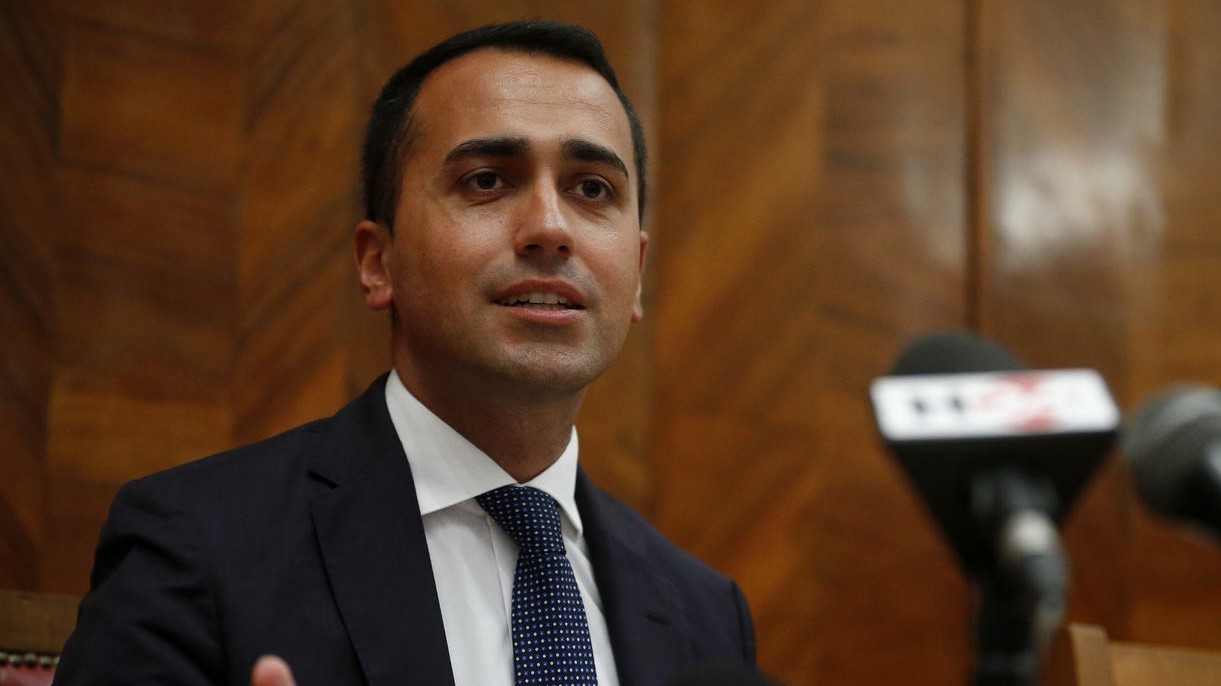 Manovra, governo al lavoro su flat tax, reddito cittadinanza e pensioni