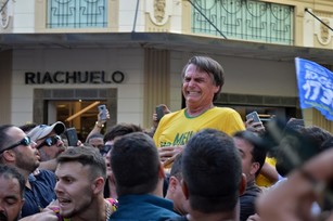 brasile accoltellato bolsonaro candidato destra presidenziali