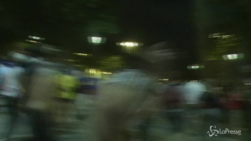 Francia campione, guerriglia urbana sugli Champs Elysees