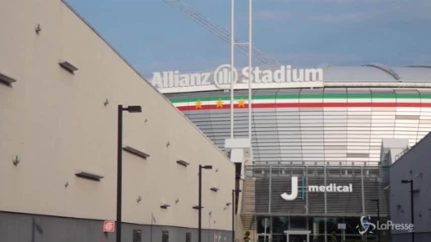 Ronaldo alla Juve, notte davanti allo Stadium per decine di tifosi