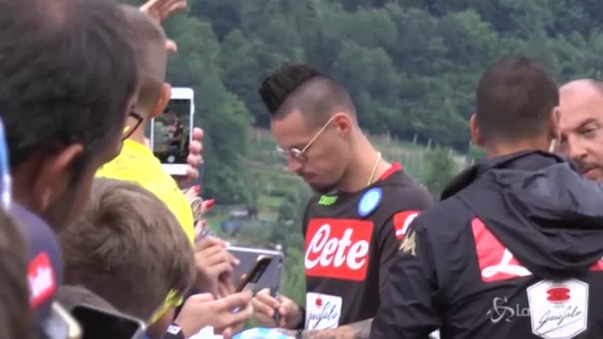 Napoli, bagno di folla per Hamsik e Ounas a Folgarida