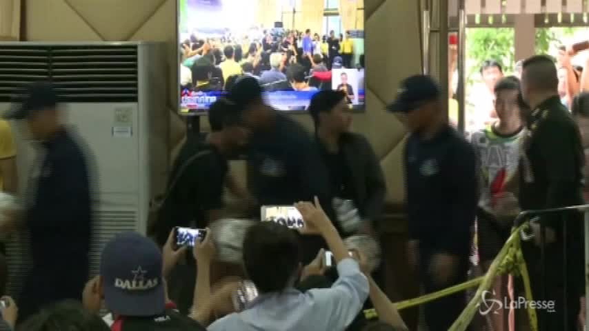 Thailandia: ecco i 12 ragazzi salvati nella grotta