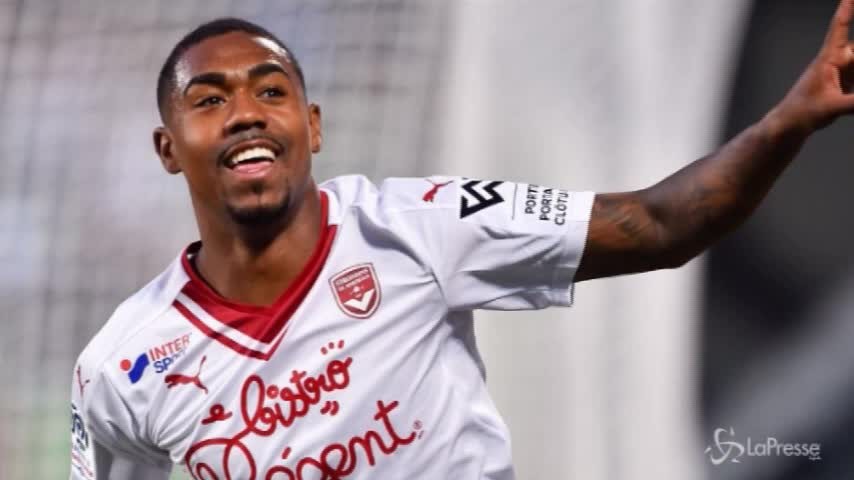 Roma, il brasiliano Malcom non è arrivato