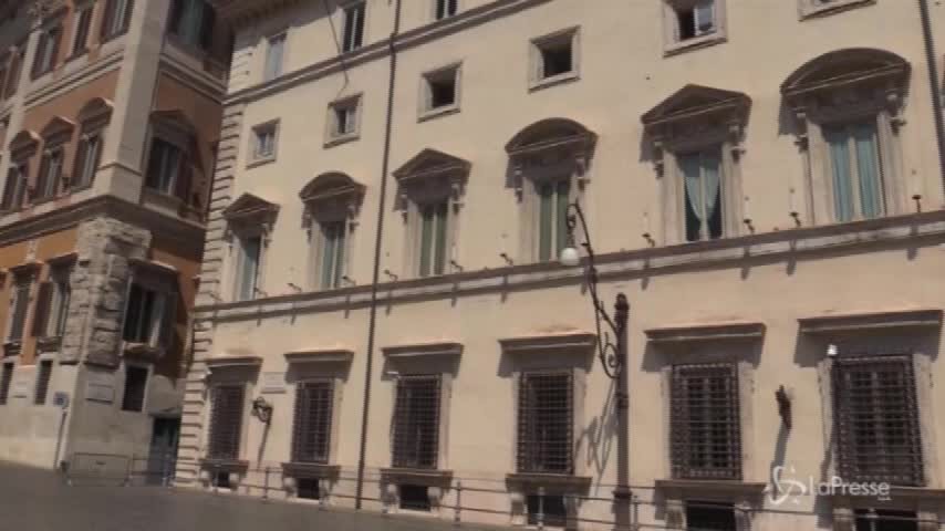 Tav, Fraccaro: “Nessuna spaccatura, decideremo presto”