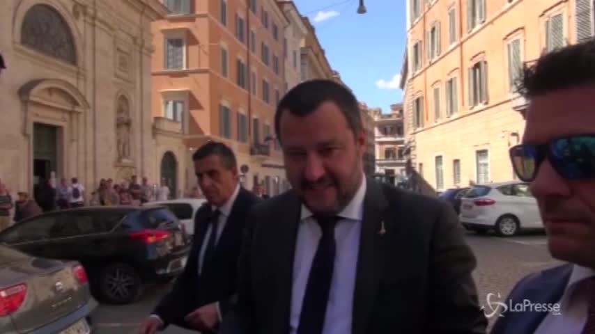 Tav, Salvini media: “Valutiamo costi e benefici”