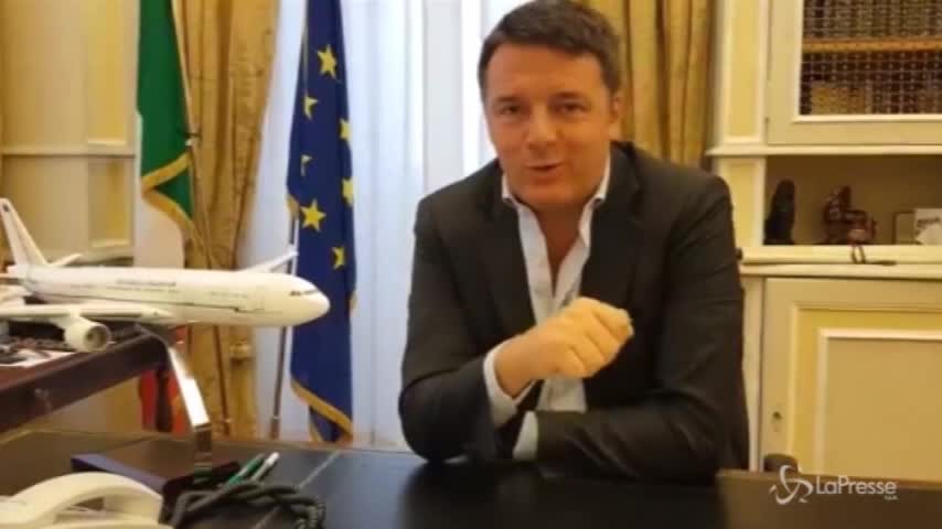 Renzi: “Su aereo solo bufale e propaganda M5S. La doccia? Spero la usino”