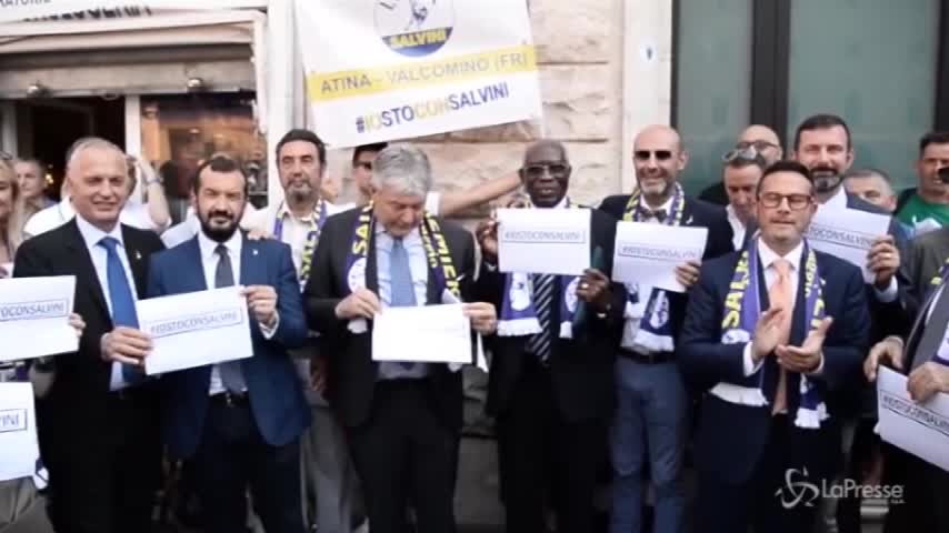 Roma, Flash Mob della Lega in favore di Matteo Salvini