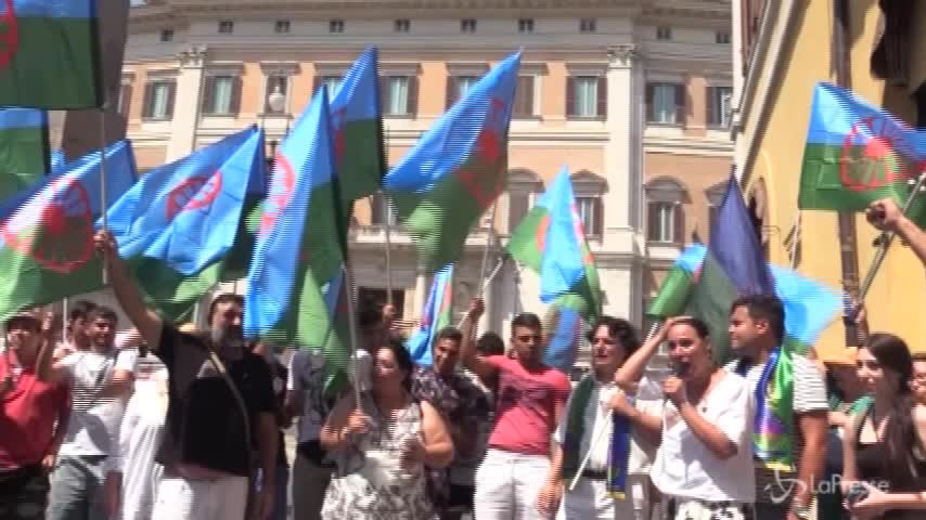 Rom e Sinti davanti a Montecitorio contro l’intolleranza e il razzismo