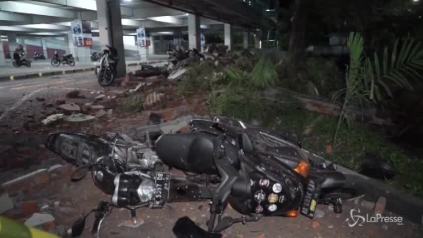 Sisma in Indonesia di magnitudo 7: decine di morti