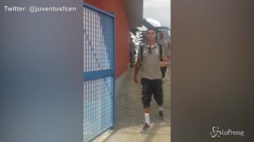Juve, l’arrivo a Villar Perosa di CR7