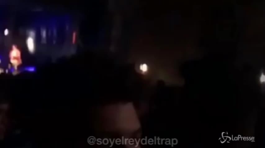 Spagna, crolla passerella al Festival di Vigo: centinaia di feriti. Il video