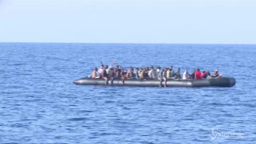 Frontex: “Sbarchi in calo dell’83% in Italia a luglio”