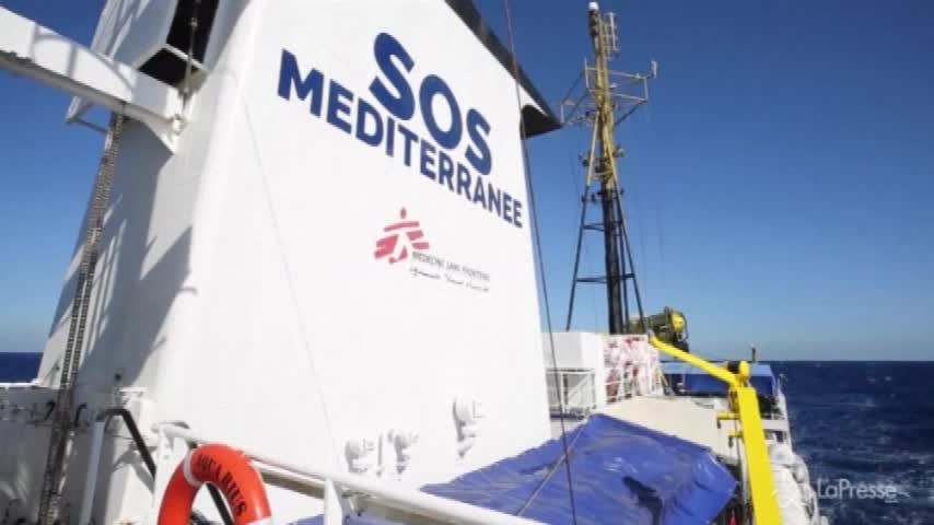 Londra: “Aquarius vada nel porto più vicino”