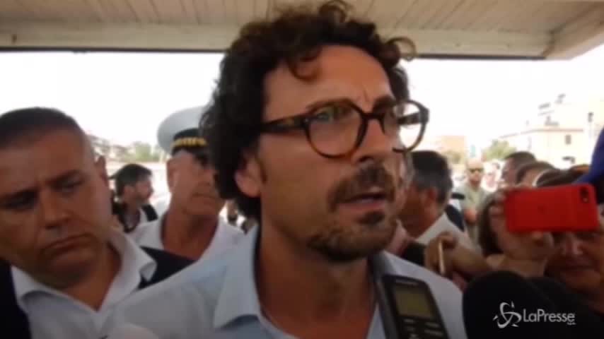 Toninelli: “I vertici di Autostrade per l’Italia devono dimettersi”